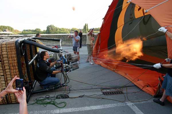 hot-air ballooning